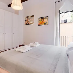https://chiavari-38-apartment.it-romehotels.com